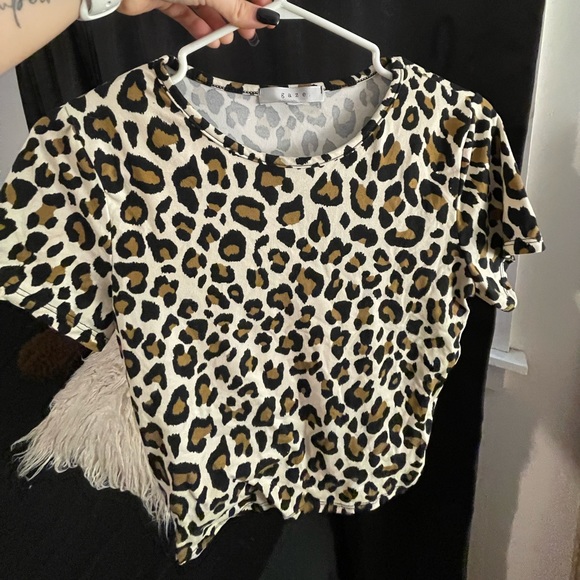 Tons of clothes! Closet clean out :) everything im selling for cheap! - Picture 11 of 15